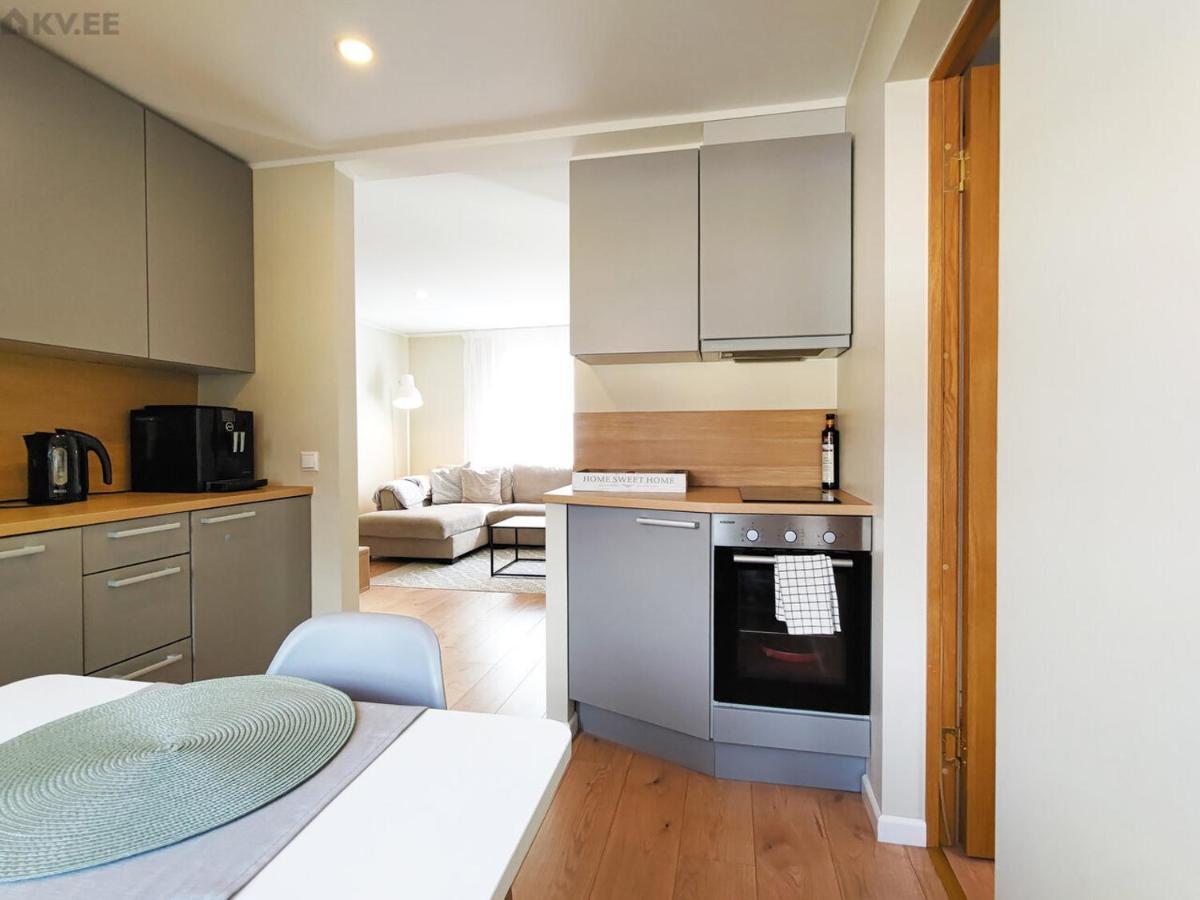 Karjamaa Apartment - Garden, Free Parking, Air Conditioning 페르누 외부 사진